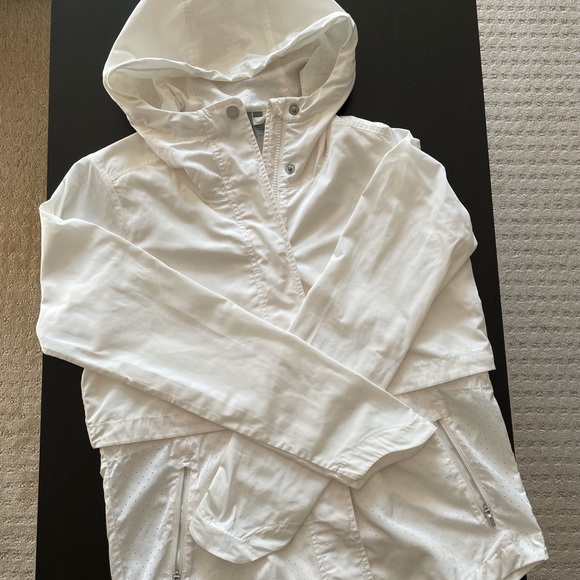 Athleta Aerate Rain Jacket - Picture 2 of 9